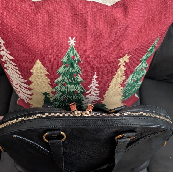 YSL Black Leather Handbag - Picture 3 of 15